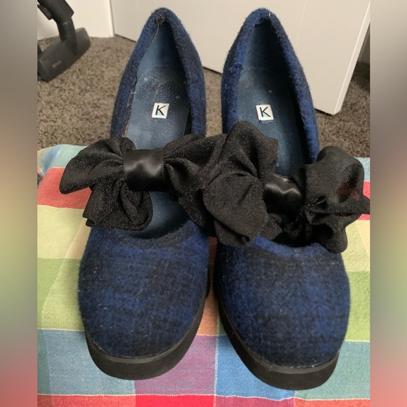 Navy blue and black chunky heels with bow size 8 - Picture 4 of 5